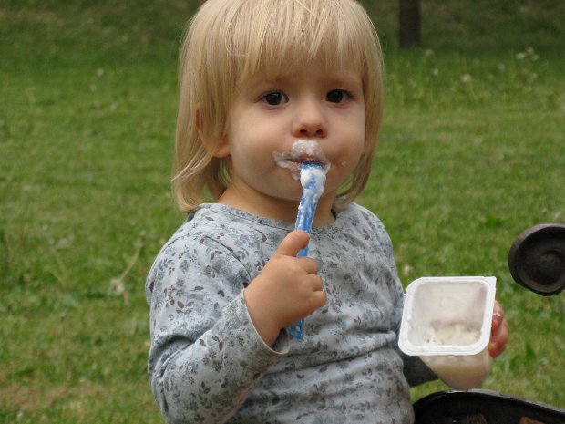 Május Májusban mi is történt? Leginkább a tunéziai út, de az egy másik könyvtár... Ebben a hónapban Zsófi elkezd dumálni. És...