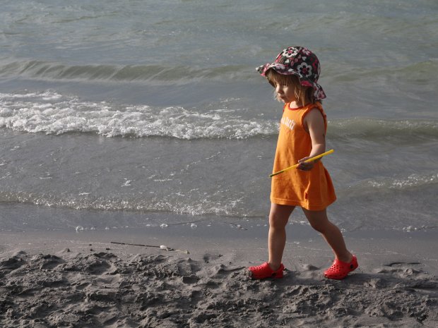 Balatonlelle Balatonlelle június 12 - 19. Szilviékkel. Az elején a kánikulával és a szúnyoginvázióval küzdöttünk, aztán a rossz...